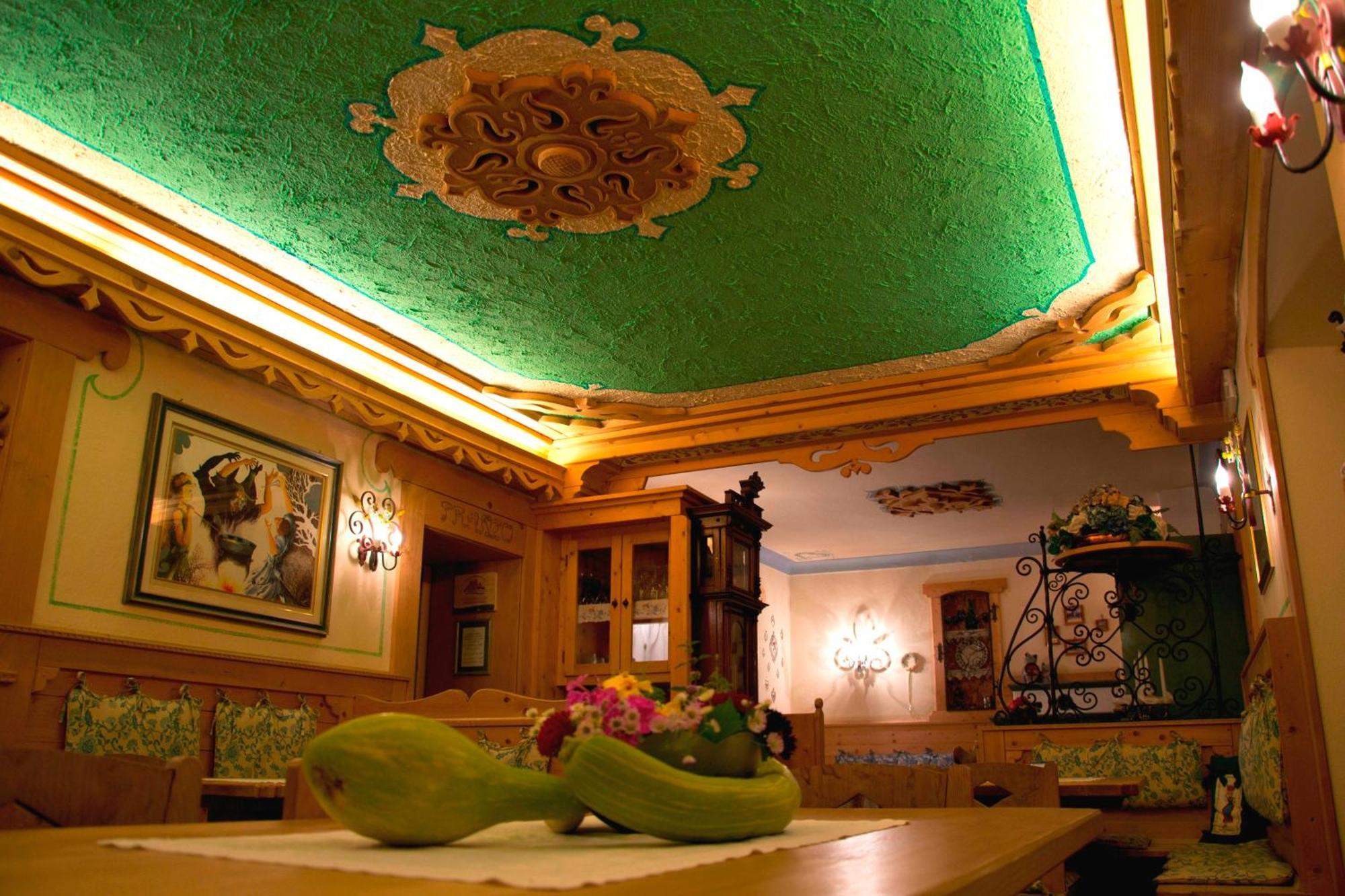 Digonera Historic Hotel B&B Rocca Pietore Exteriör bild