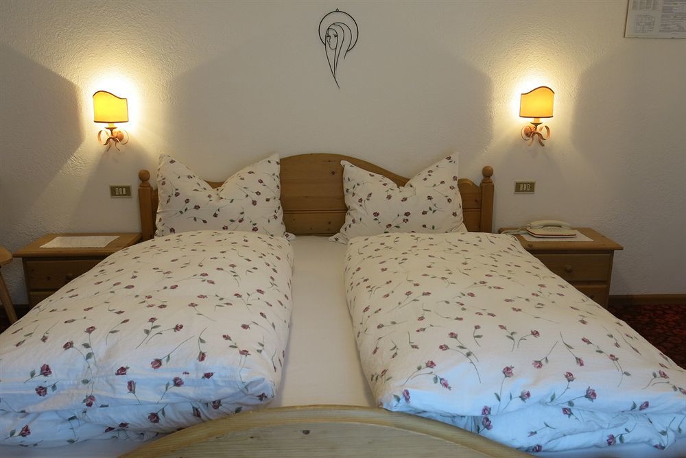 Digonera Historic Hotel B&B Rocca Pietore Exteriör bild